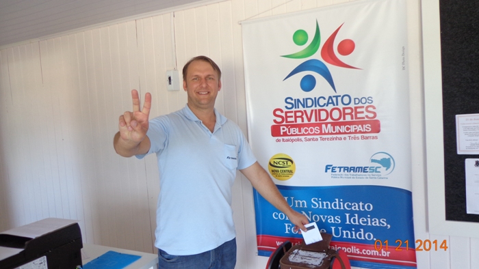 Semião Pereira é reeleito com 206 votos favoráveis presidente do Sindicato dos servidores de Itaiópolis e região